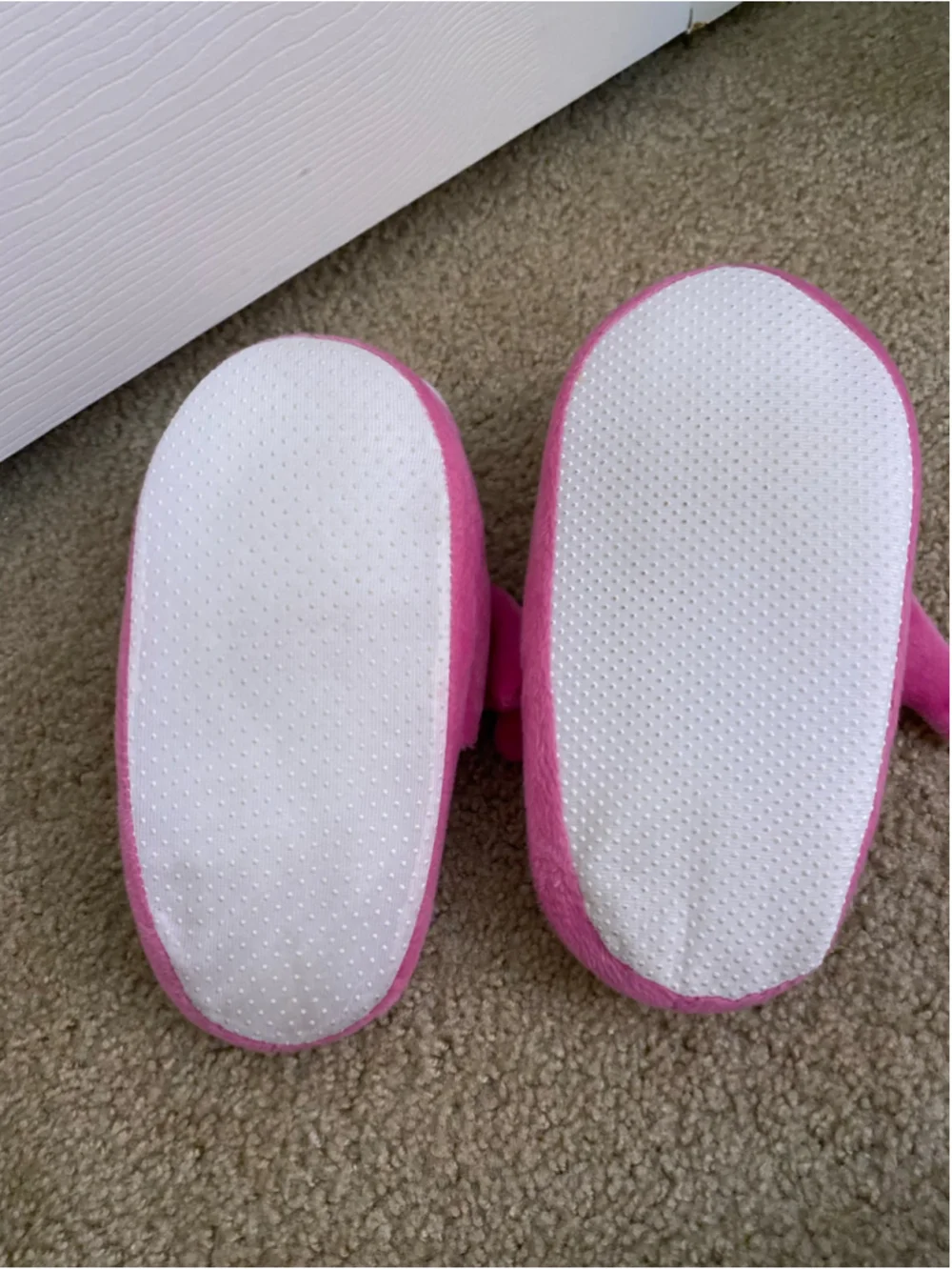 Women's Unbranded Piglet Character Slippers, Pink